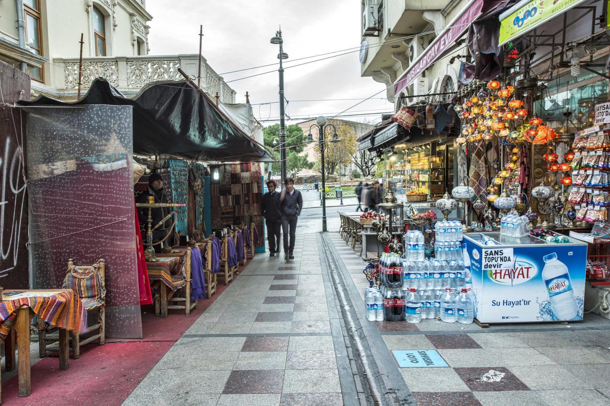 Akdeniz Hotel Istanbul Exterior photo