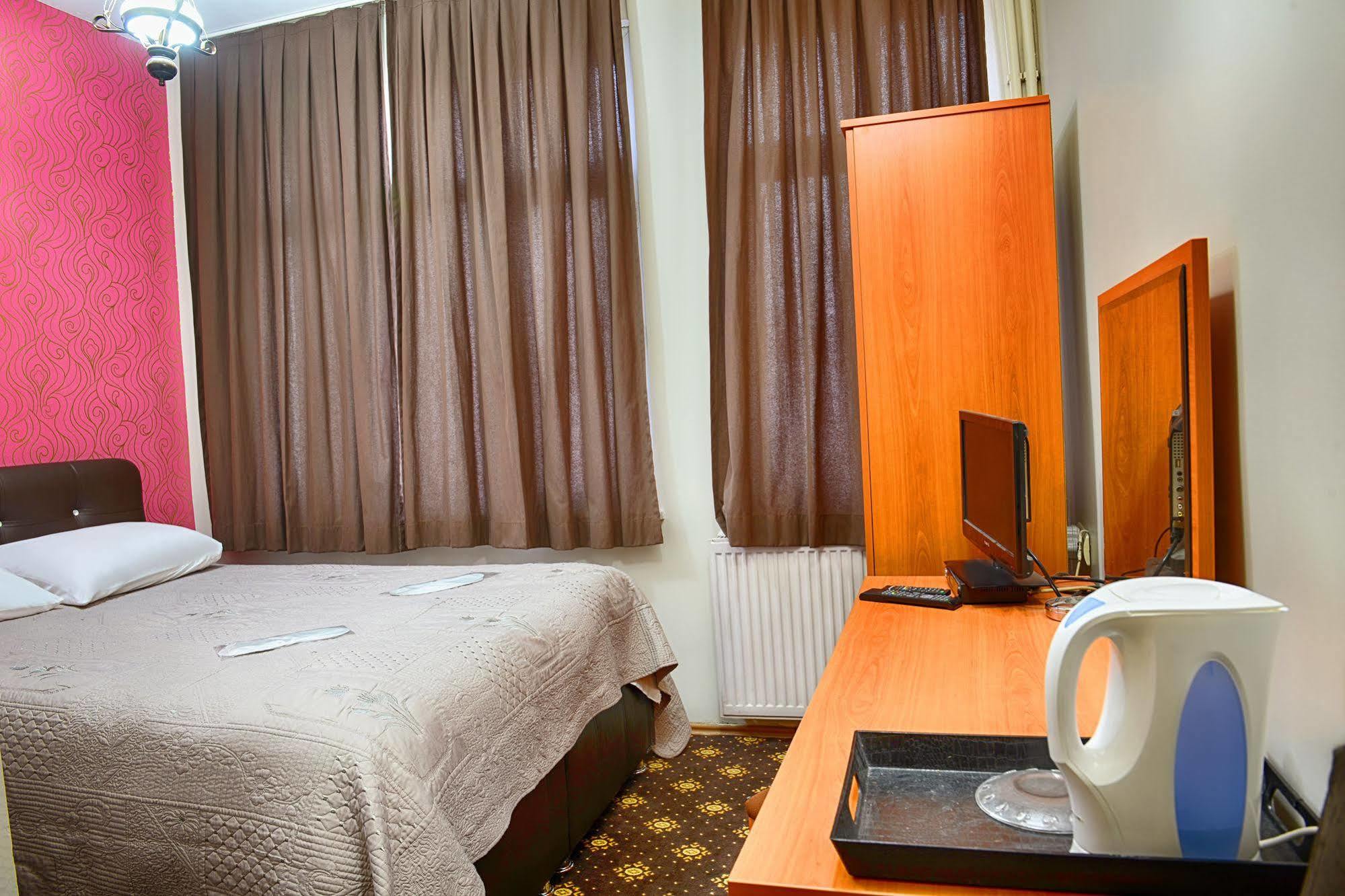 Akdeniz Hotel Istanbul Exterior photo