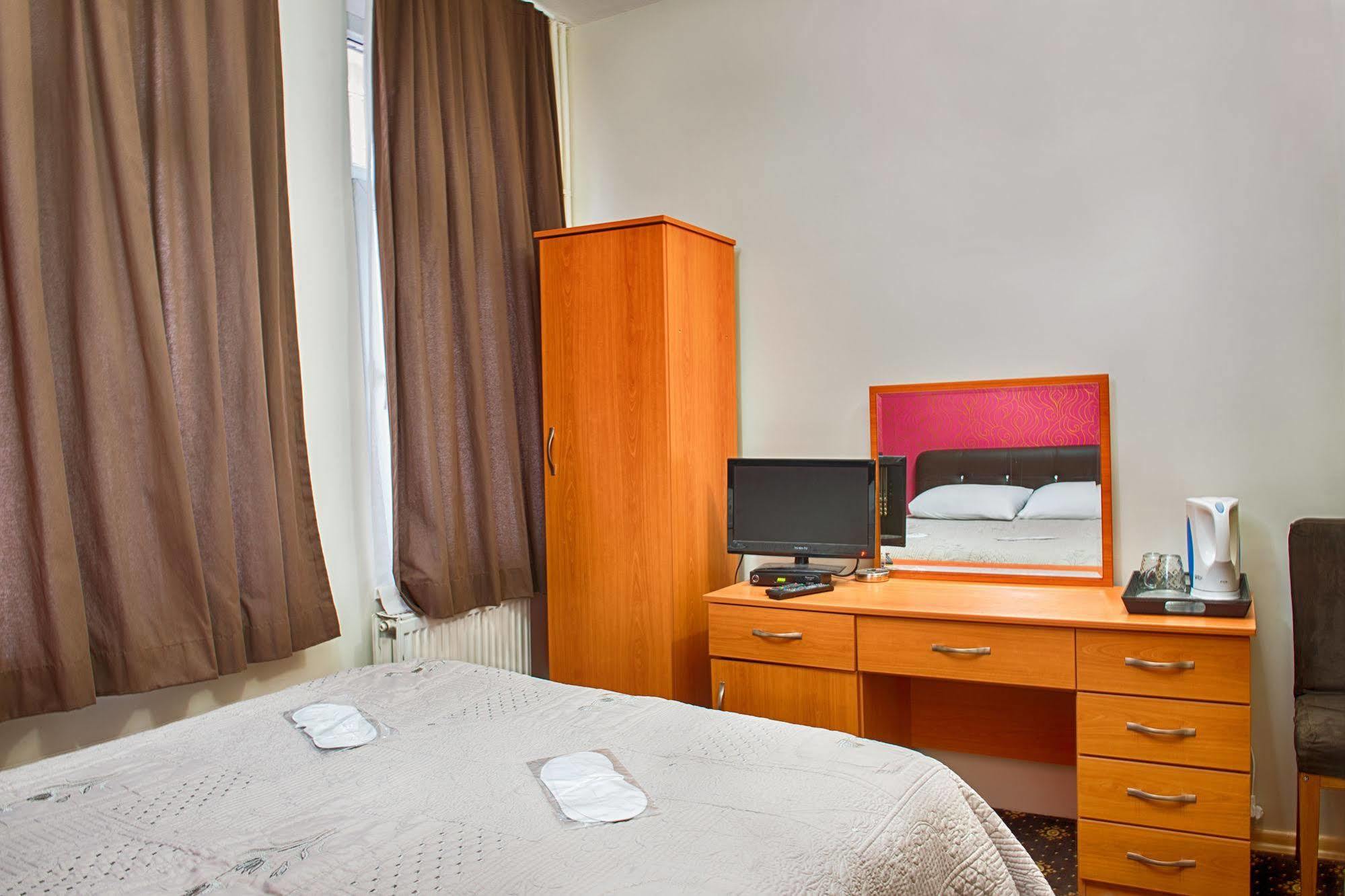 Akdeniz Hotel Istanbul Exterior photo
