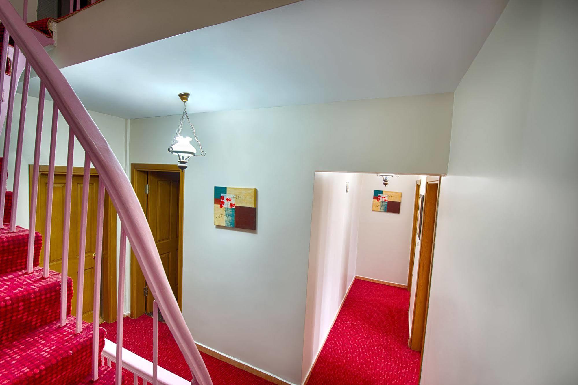 Akdeniz Hotel Istanbul Exterior photo